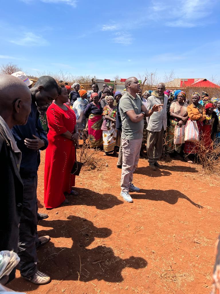 Here , we went to donate foodstuffs at Iltilal villages during drought